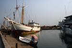 Old Harbour - Ship & Row Boat, Jakarta, Indonesia