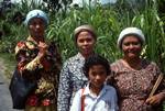 3 Women & Child, On Way To Bukkitinggi, Indonesia - Sumatra