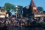 R Ganges - Crowded Ghat, Varanesi, India